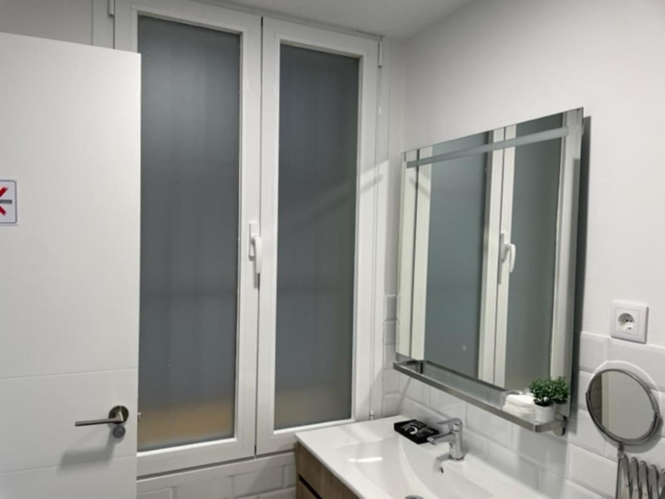 Loft 4 Personas Centrico Madrid Appartement Buitenkant foto